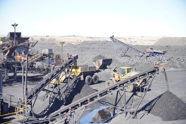 Showing off the Plantcor mining wash plant in Brakfontein